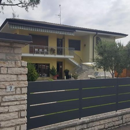 Appartamento Il Melograno Пескиера дел Гарда Екстериор снимка